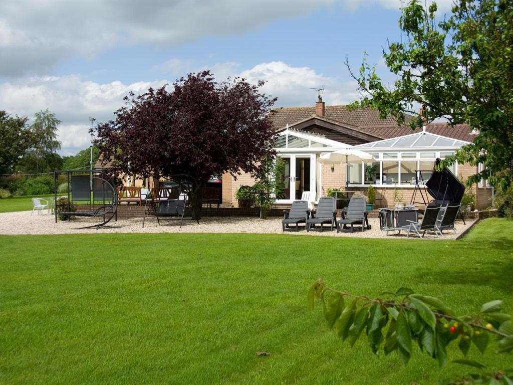 Treetops Cottages & Spa Grimsby Kültér fotó