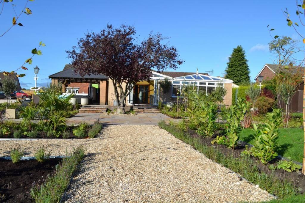 Treetops Cottages & Spa Grimsby Kültér fotó