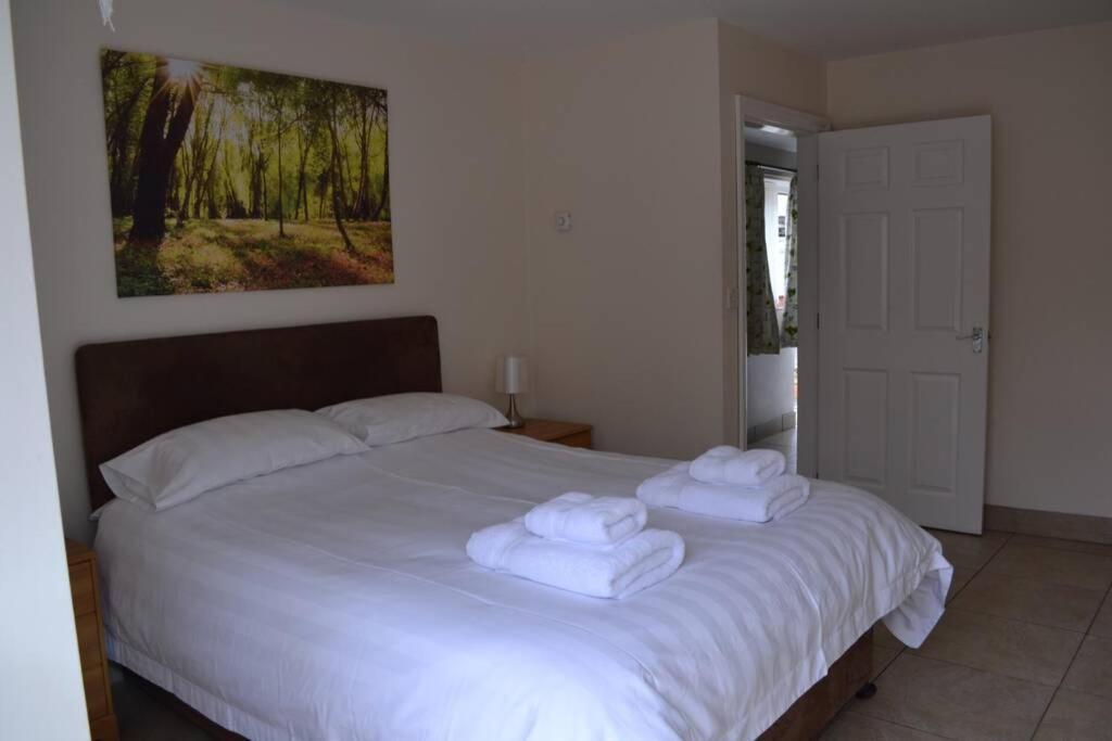 Treetops Cottages & Spa Grimsby Kültér fotó
