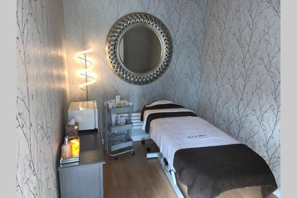 Treetops Cottages & Spa Grimsby Kültér fotó